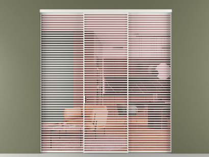 Алюминевая перегородка vn1+2_07_ Алюминий светло-серый Прозрачное розовое стекло, триплекс, 6мм. Цвет Алюминий светло-серый. Материал Алюминий в эмали. Коллекция Перегородка Formato внутри проёма трёхстворчатая. Картинка.